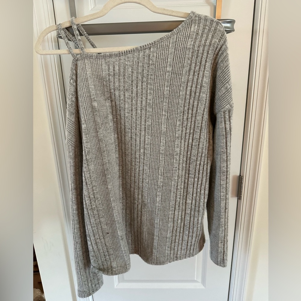 SHEIN Women’s Long Sleeve Top